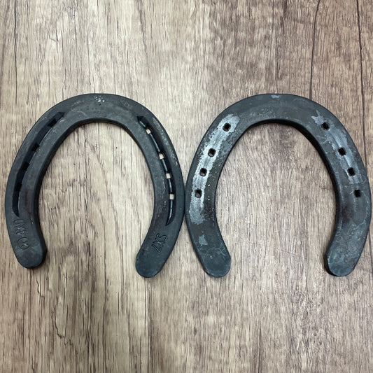 SX7 0000 (4x) HIND, PAIR