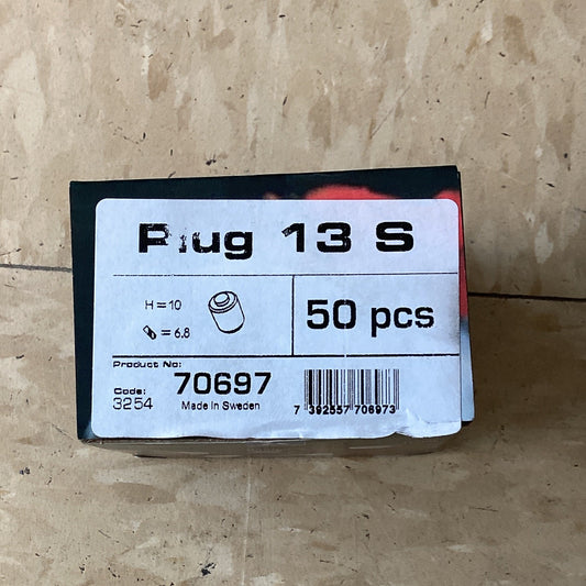 Mustad Drive-in Stud P13S-5/16 : Per 50