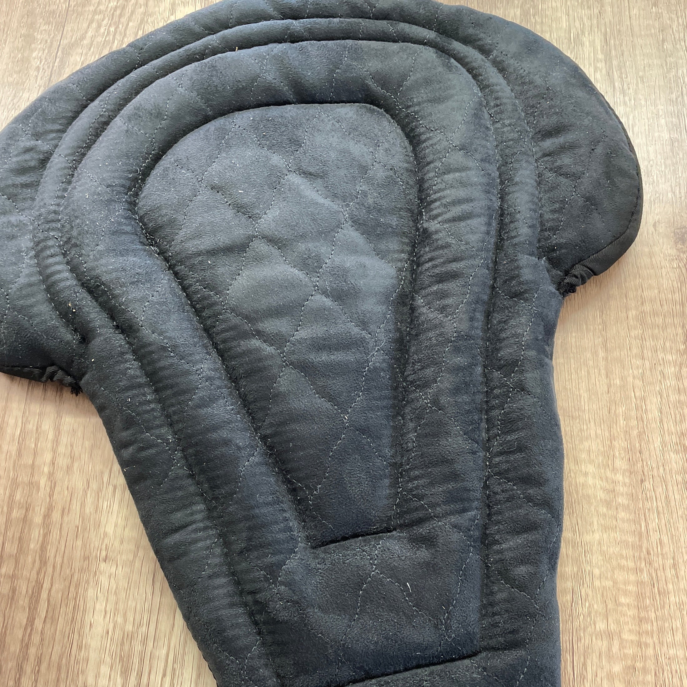 SADDLE SEAT PAD, EQUIGEL, WHITE