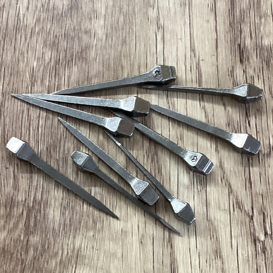 MUSTAD DELTA FROST/RIB NAILS 10PK