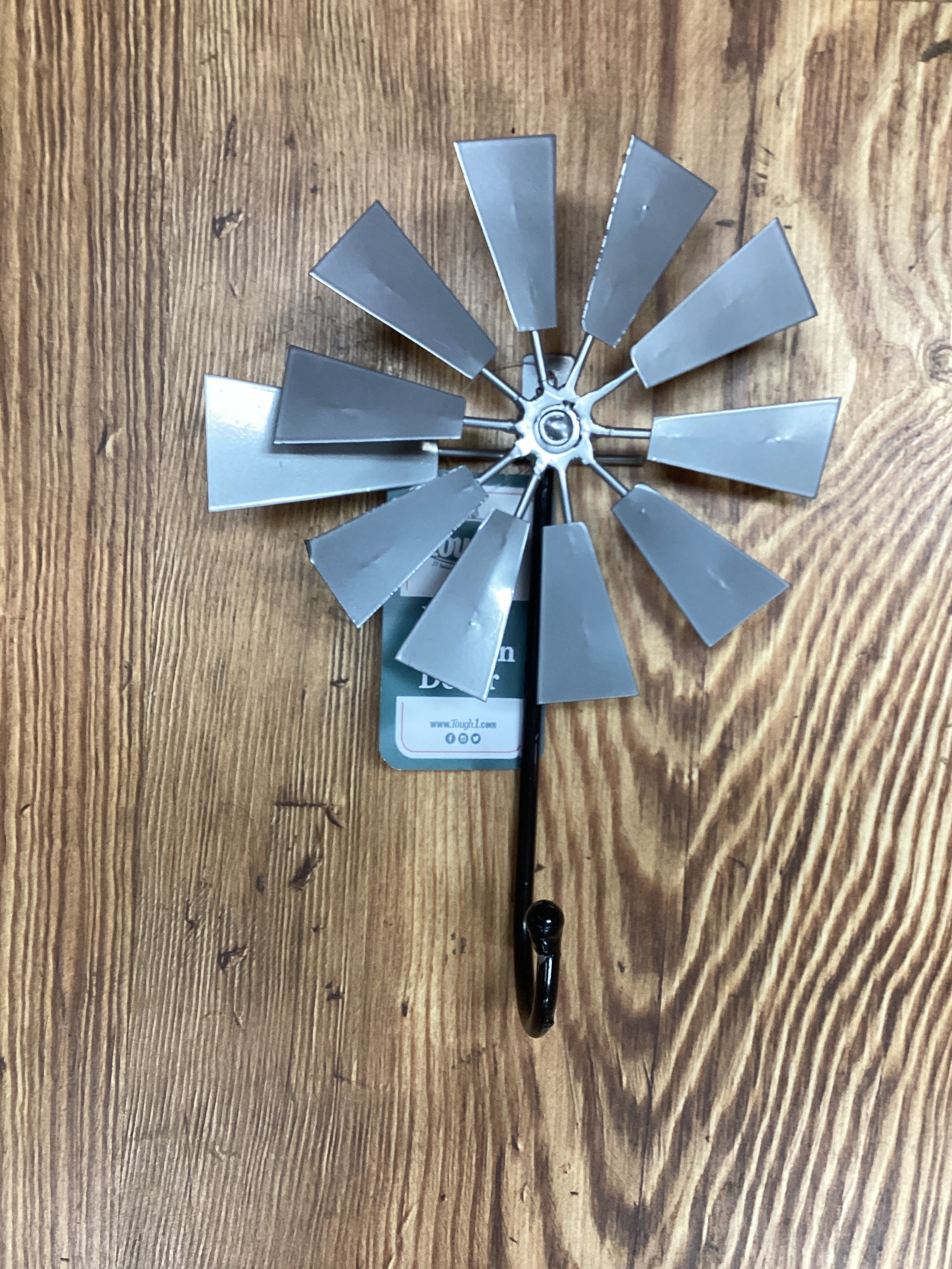 METAL WINDMILL HOOK