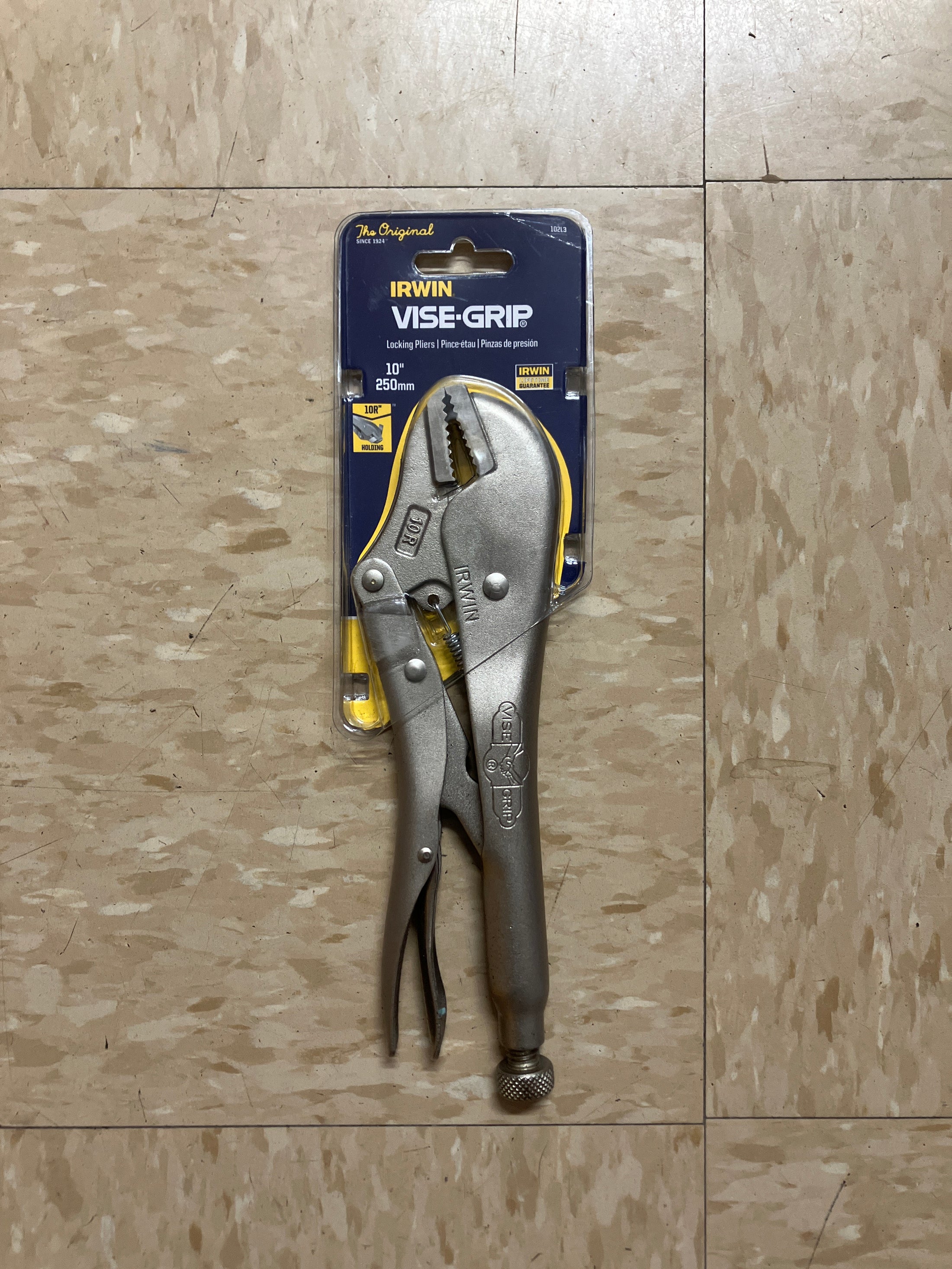 LOCKING PLIERS