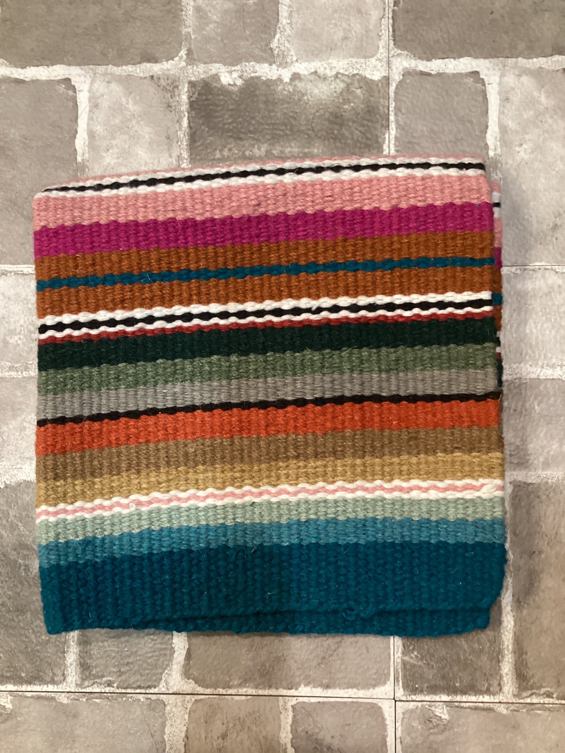 PONY PAD 26 X 26 SERAPE