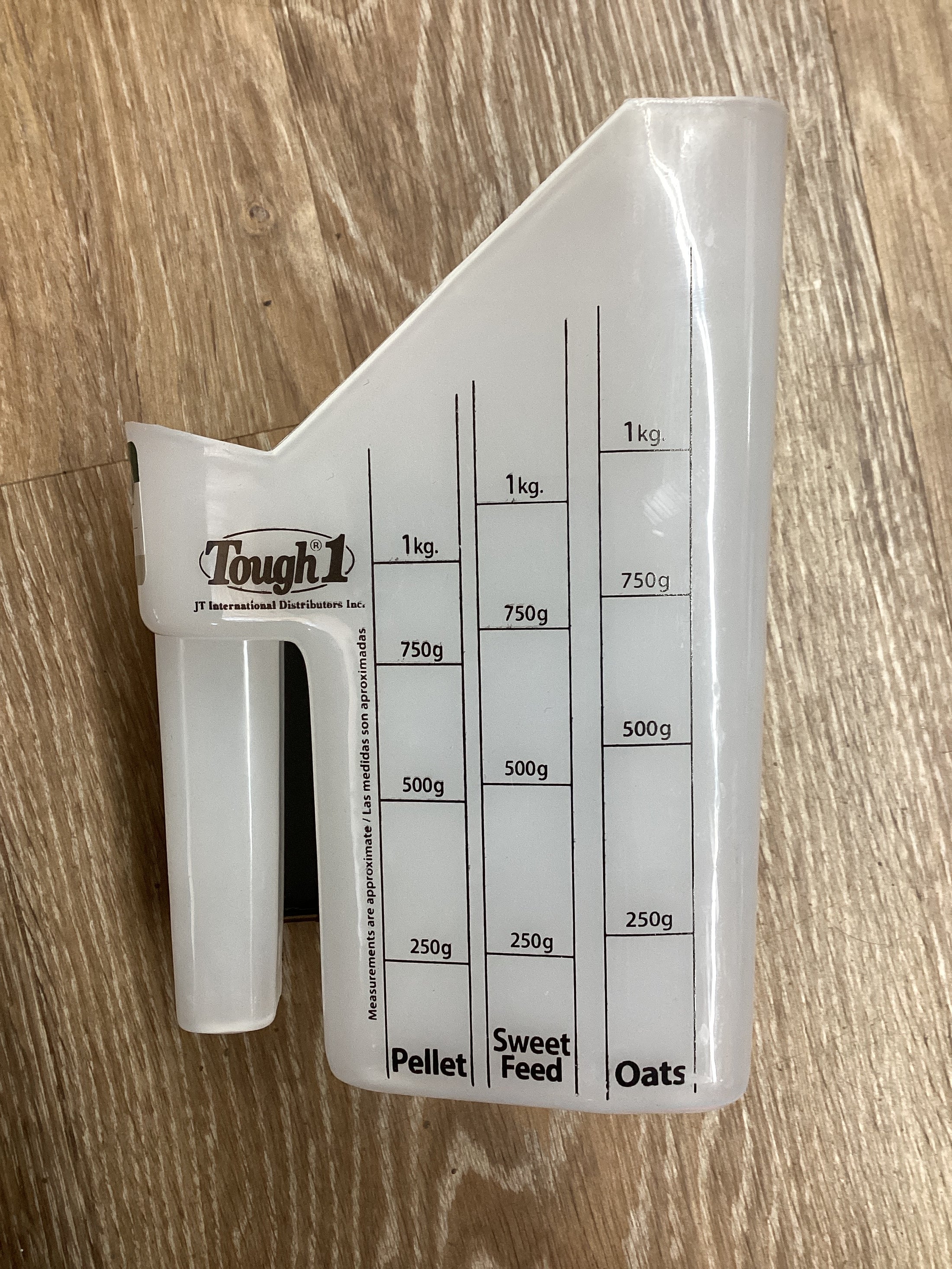 FEED SCOOP WITH MEASURING