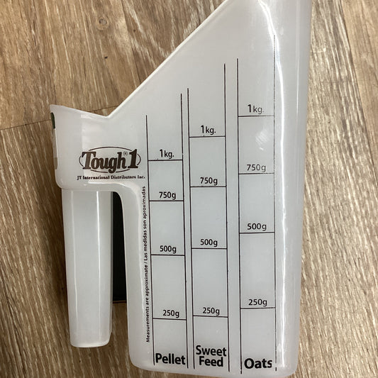 FEED SCOOP WITH MEASURING