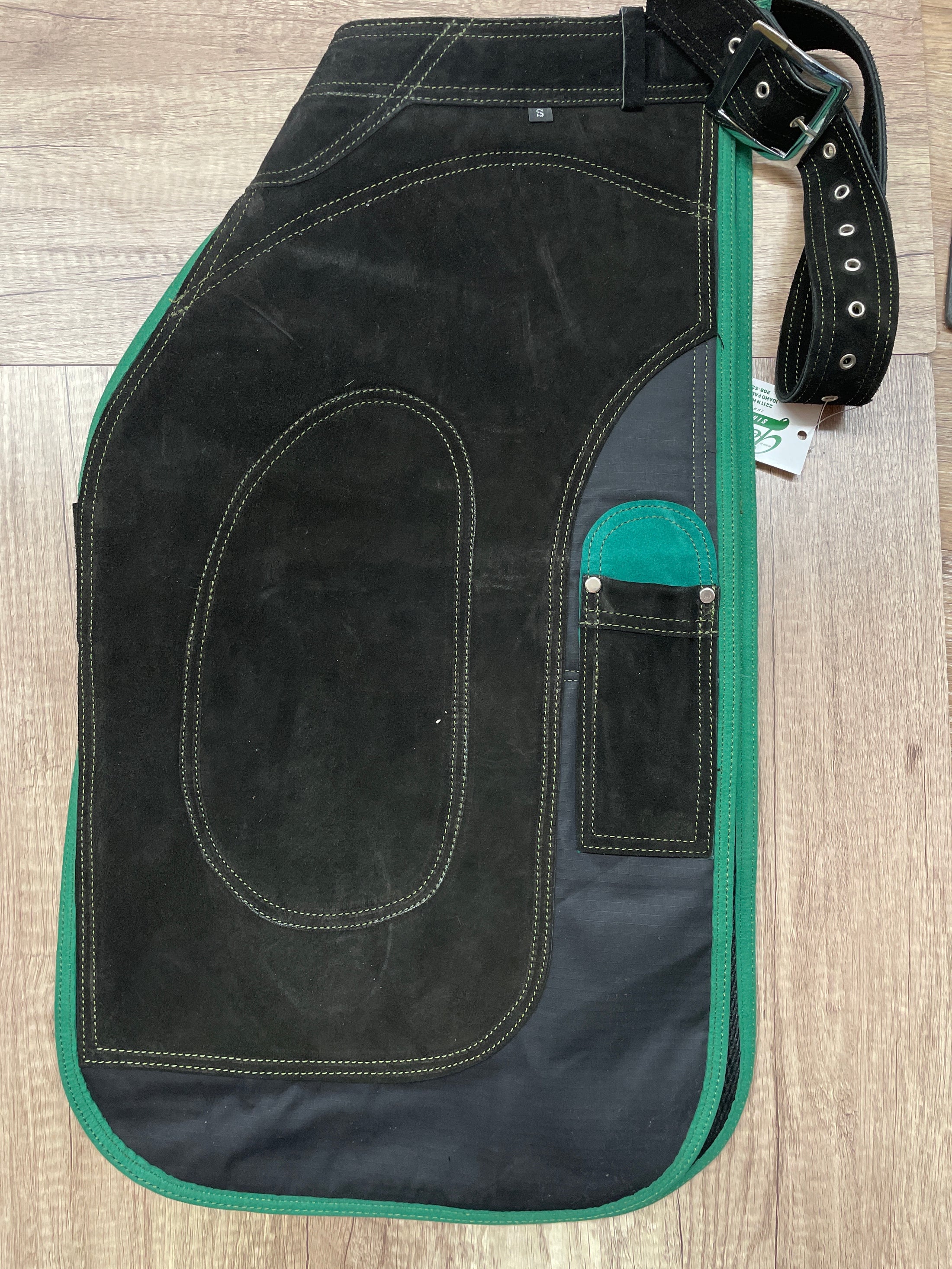 APRON KMA MC BLK/GREEN SHORT