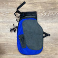 Load image into Gallery viewer, APRON BATTLECREEK STD BLU/BLK R
