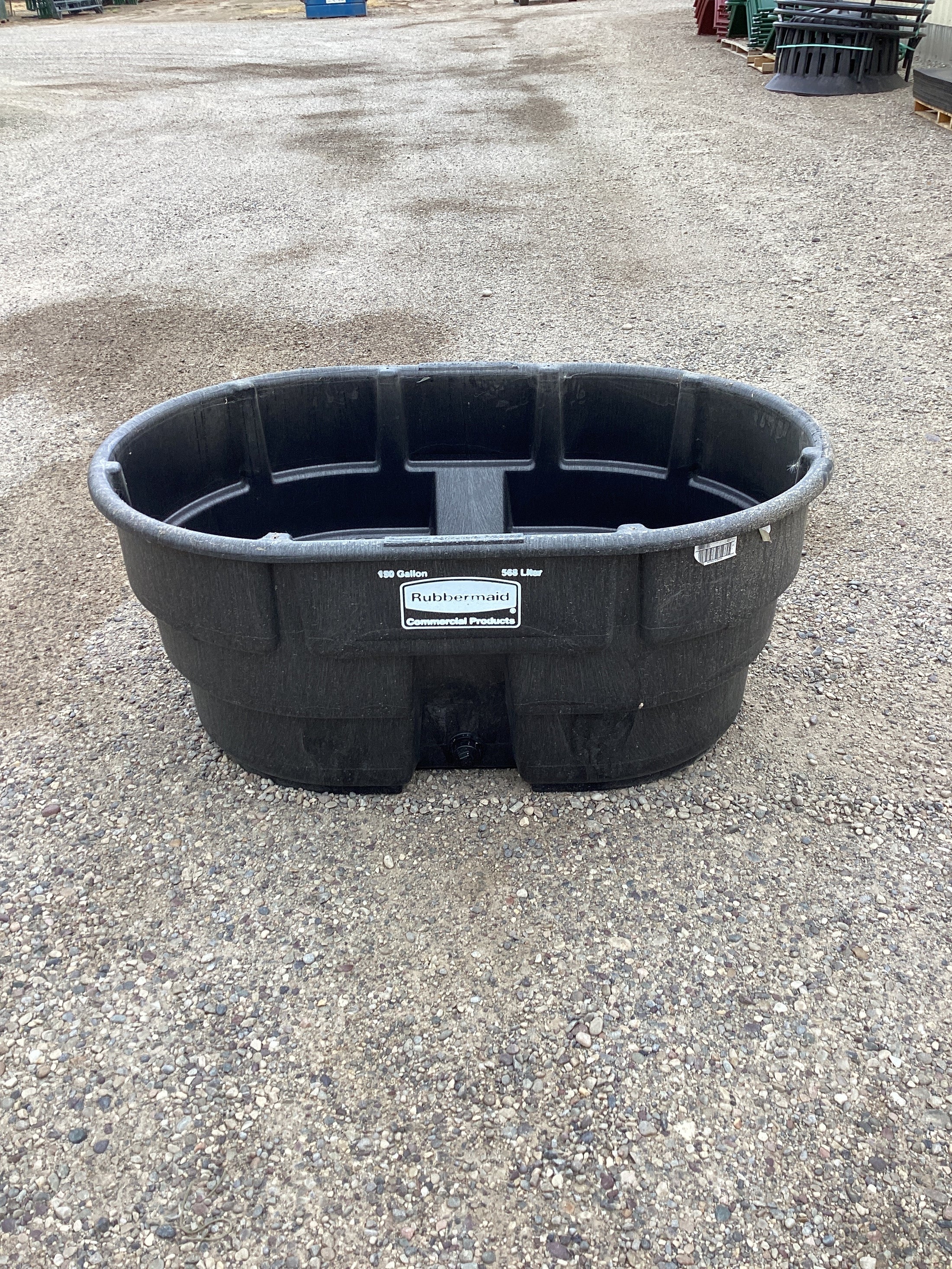 STOCK TANK, RUBBERMAID 150GAL