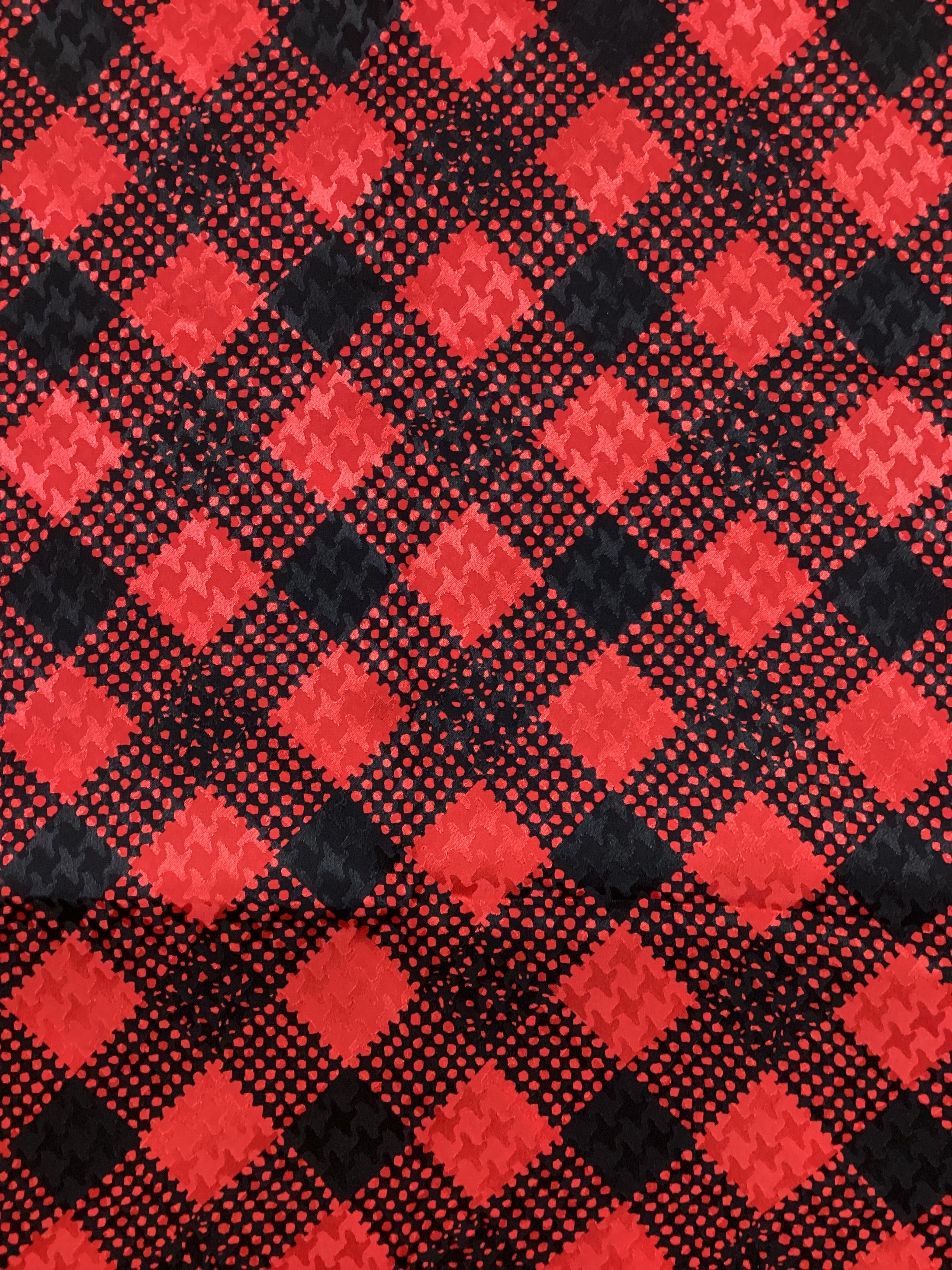 *WR: 36" PLAID RED-SCARF