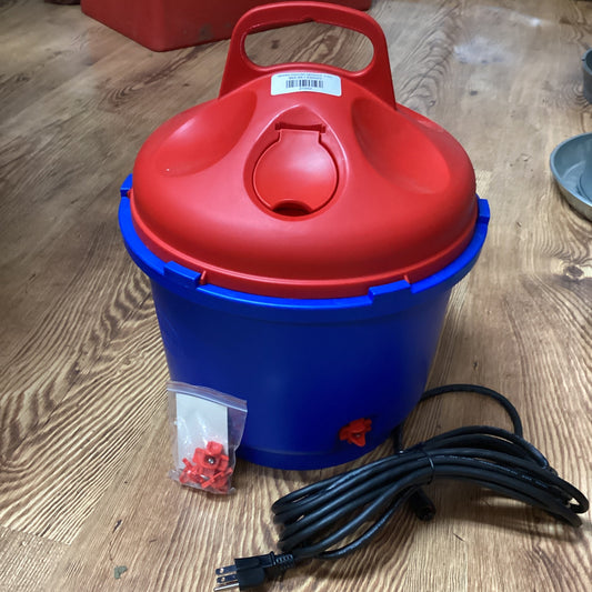 HEATED POULTRY WATERER, 3 GAL