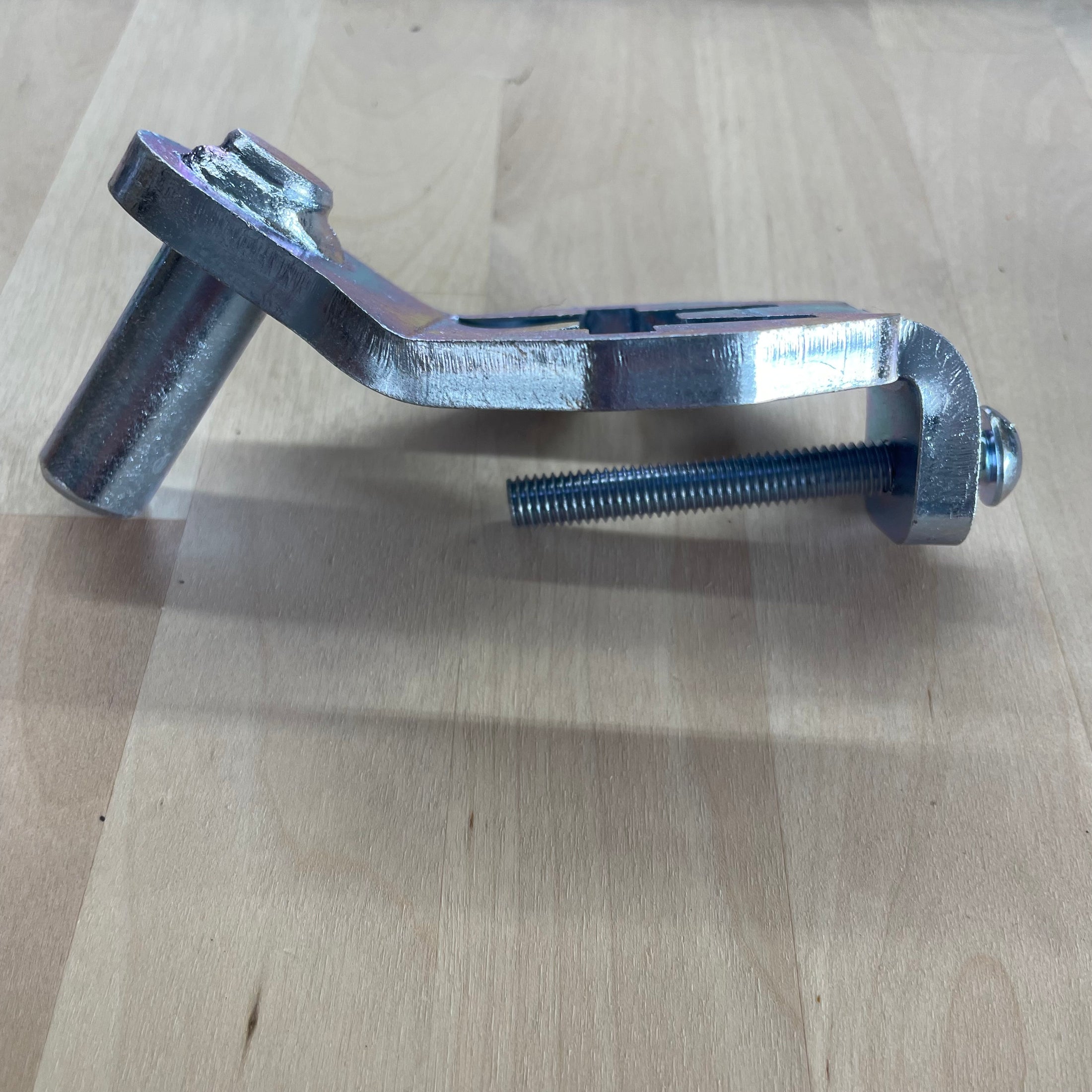 TPOST GATE HINGE PINS WITH 5/8 HINGE PIN, SET