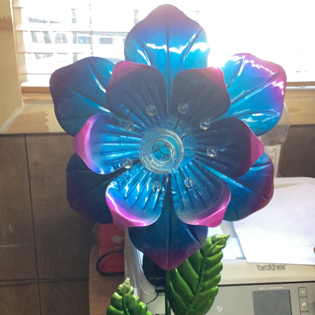 Solar Coil Flower Blue 44"