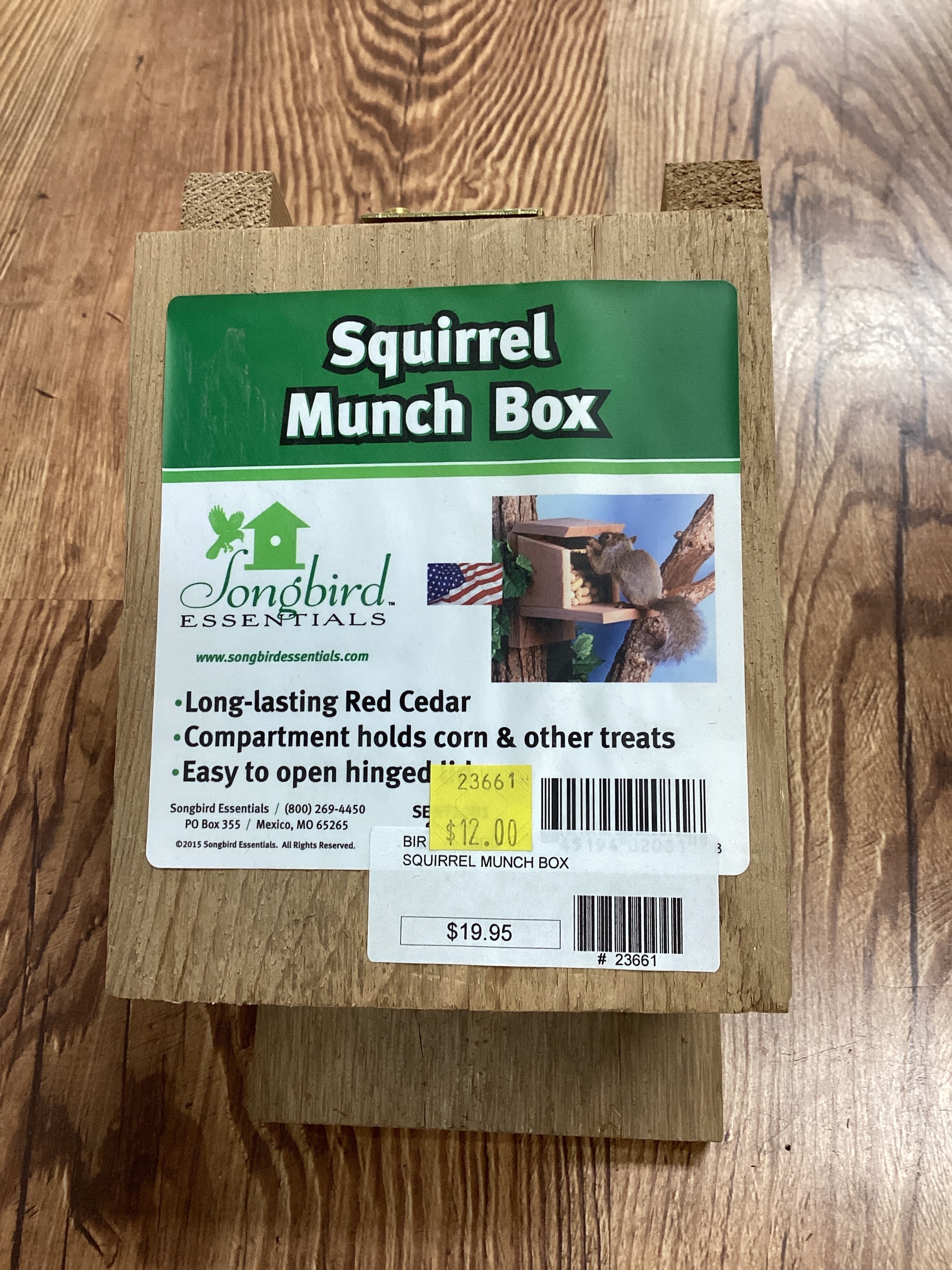 *SQUIRREL MUNCH BOX