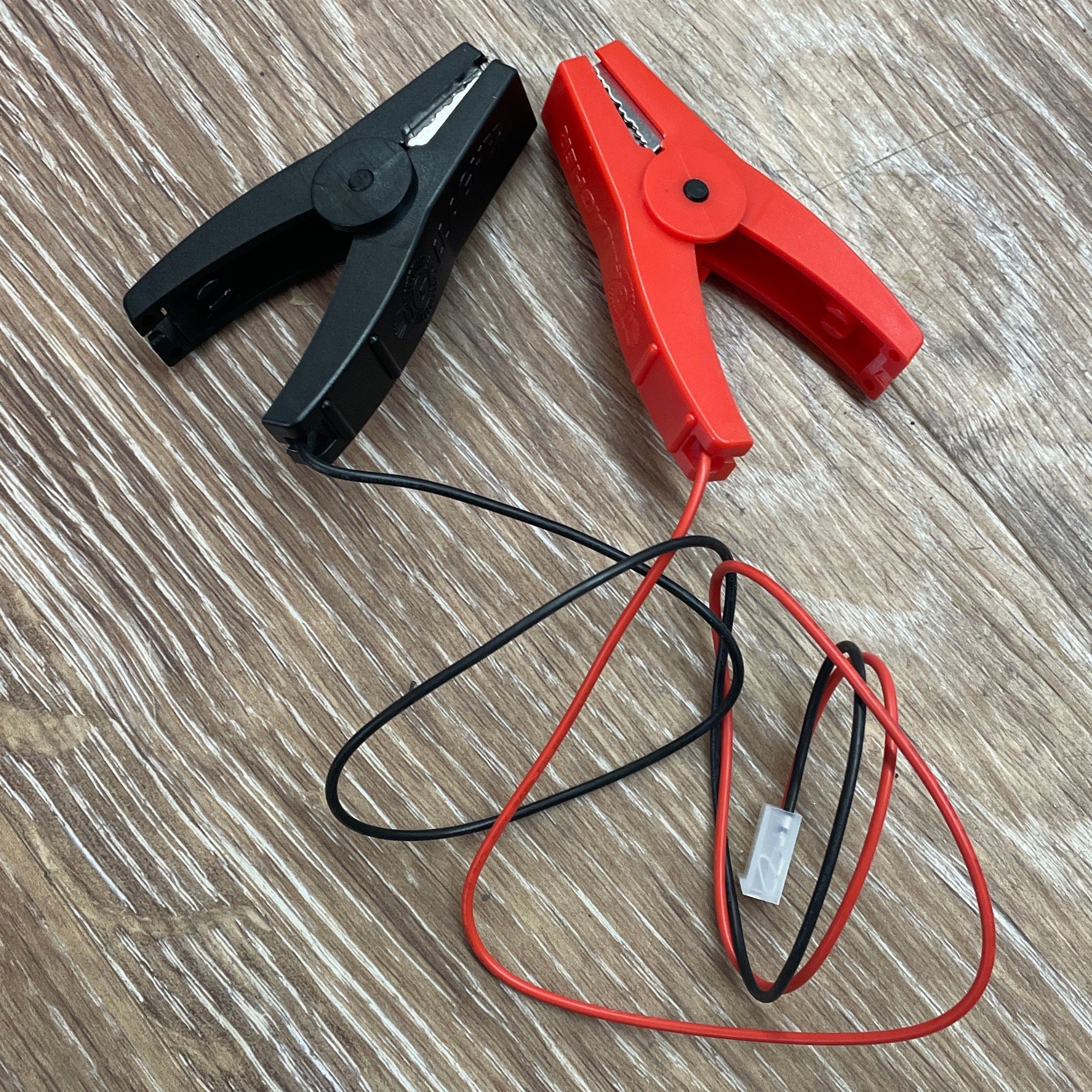 BATTERY LEADS