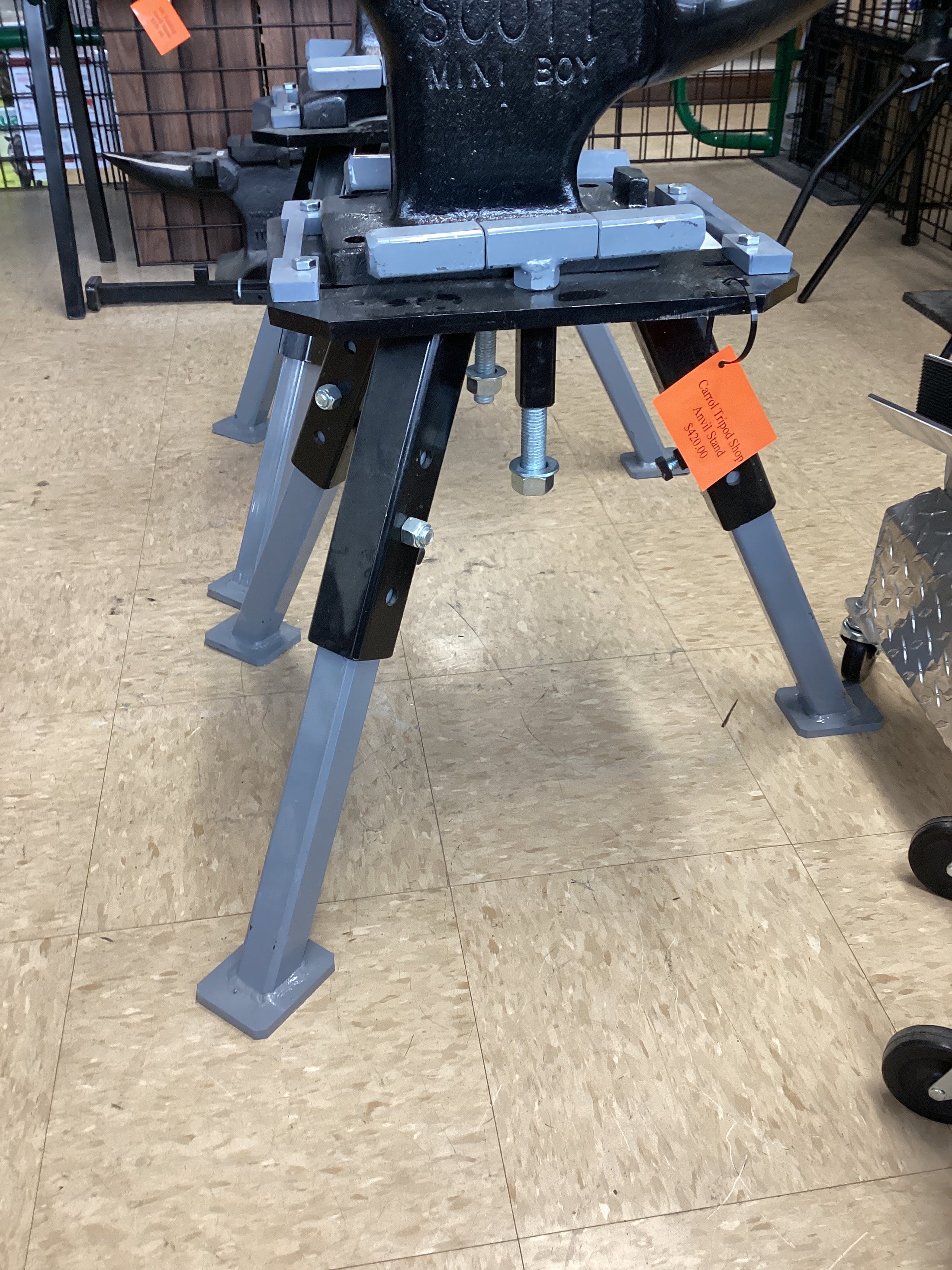 CARROLL TRIPOD SHOP ANVIL STAND