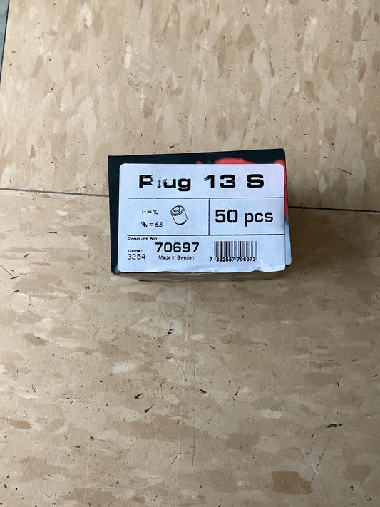 Mustad Drive-in Stud P13S-5/16 : Per 50