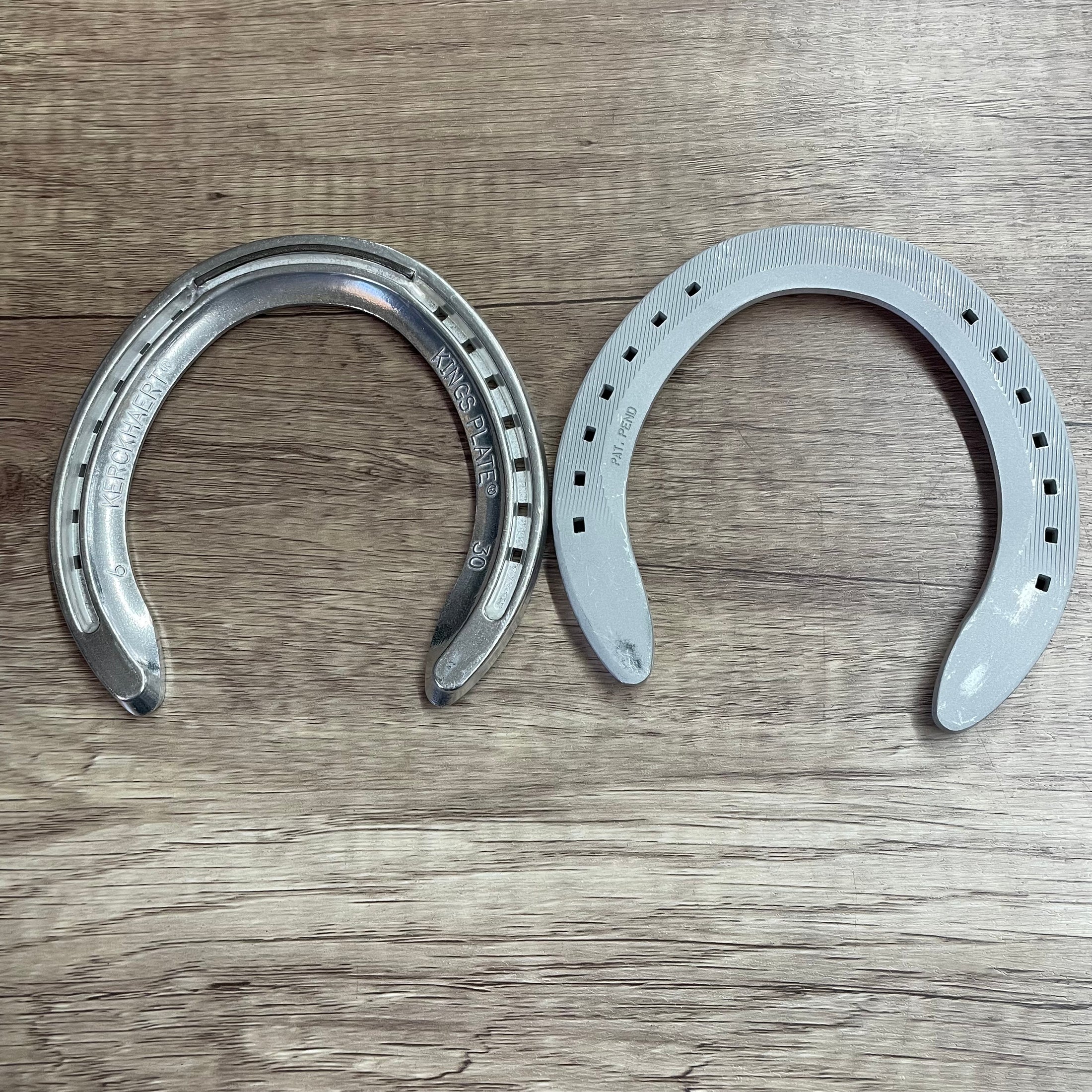 KR KINGS TRADITION QH HIND SIZE 6, PER PAIR D