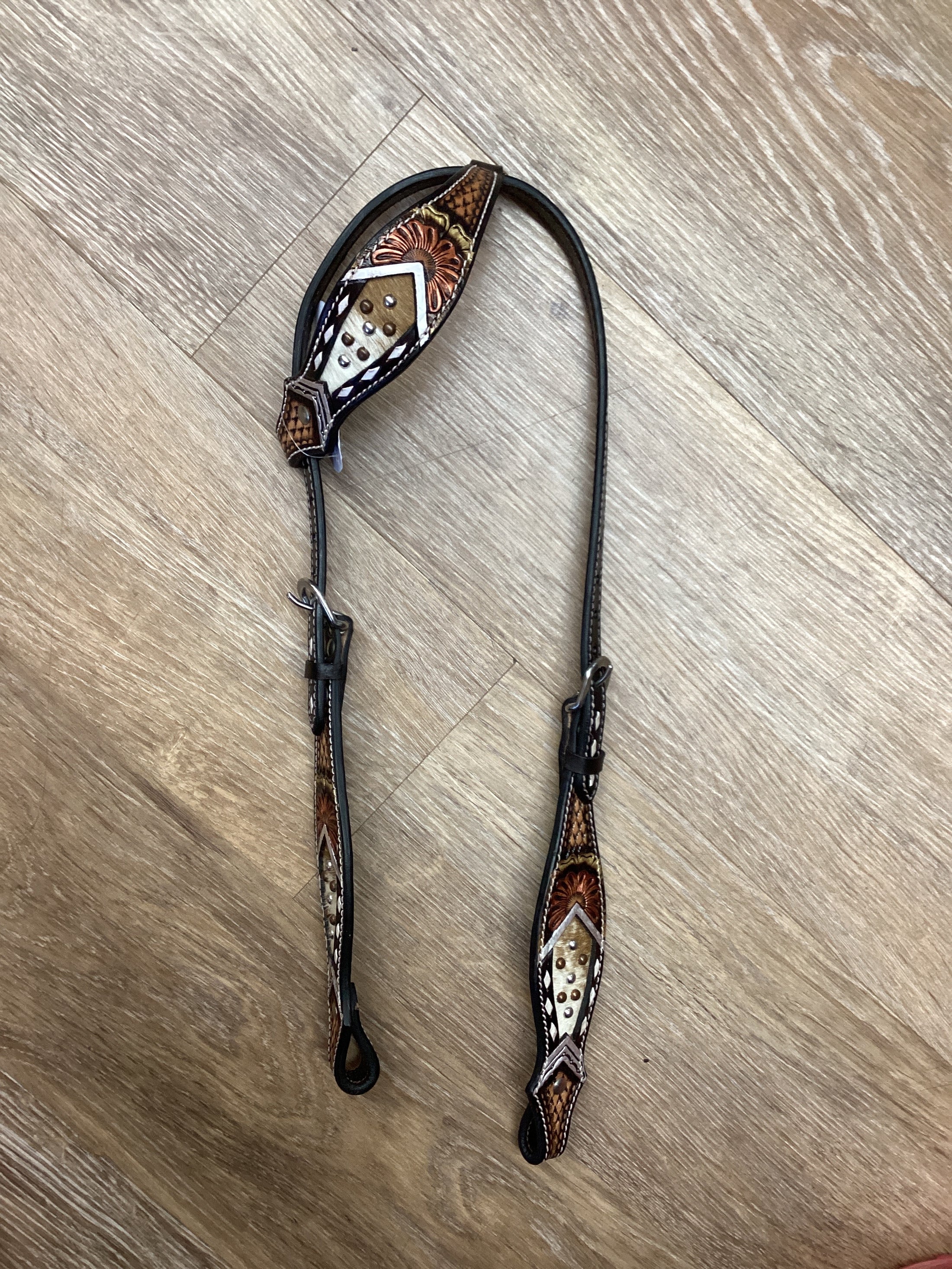 HEADSTALL: DARK OIL COWHIDE ONE EAR