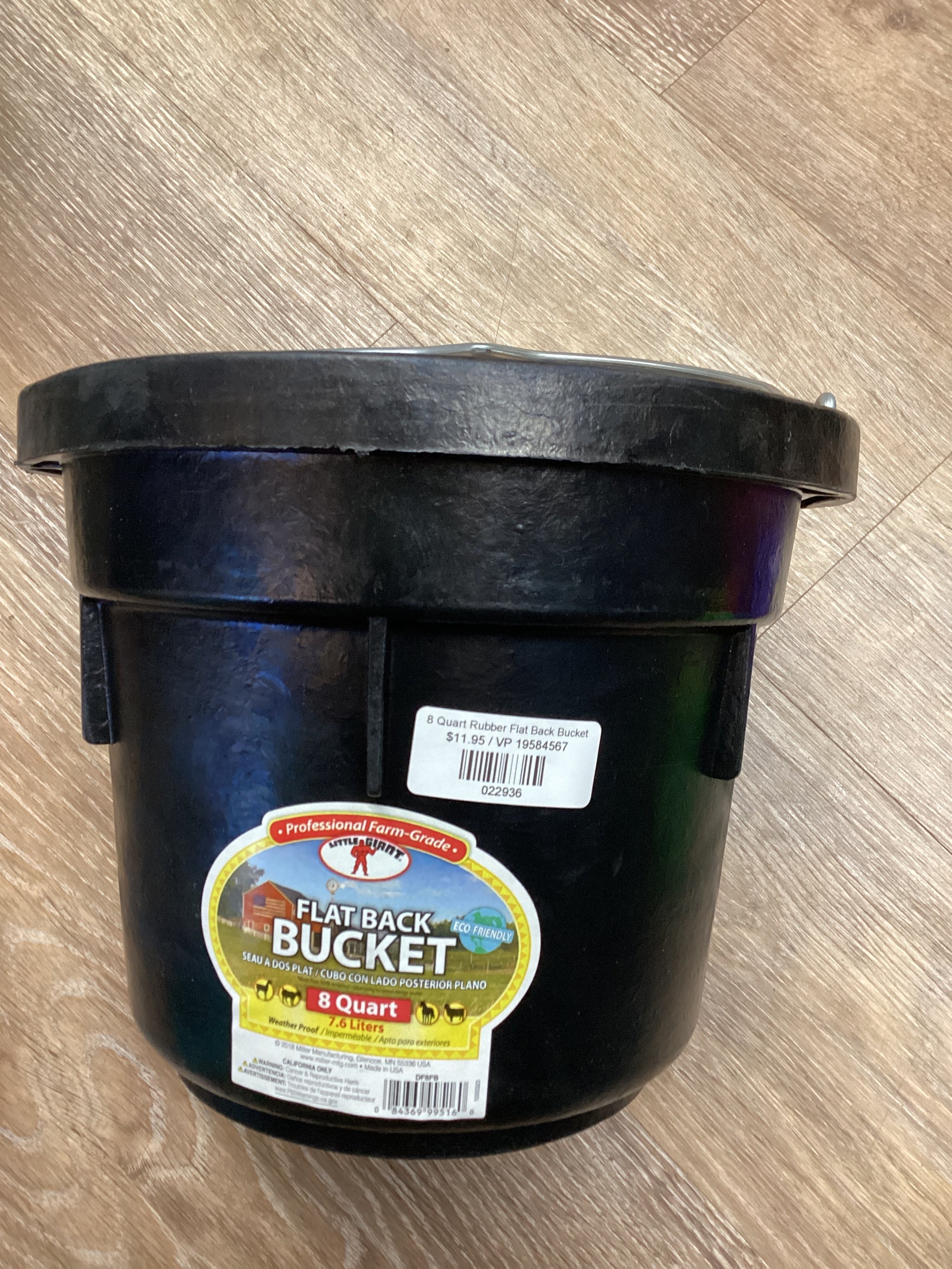 8 Quart Rubber Flat Back Bucket