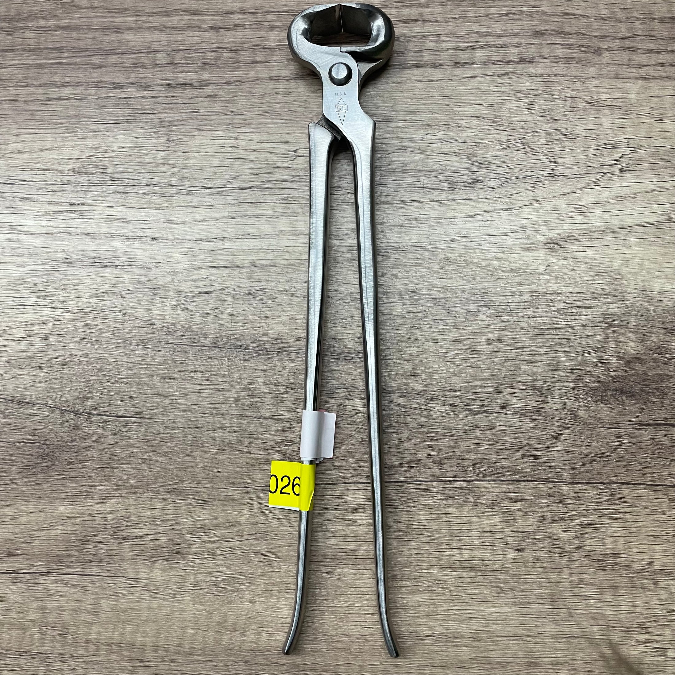 2026 GE NIPPER, 15" EZ