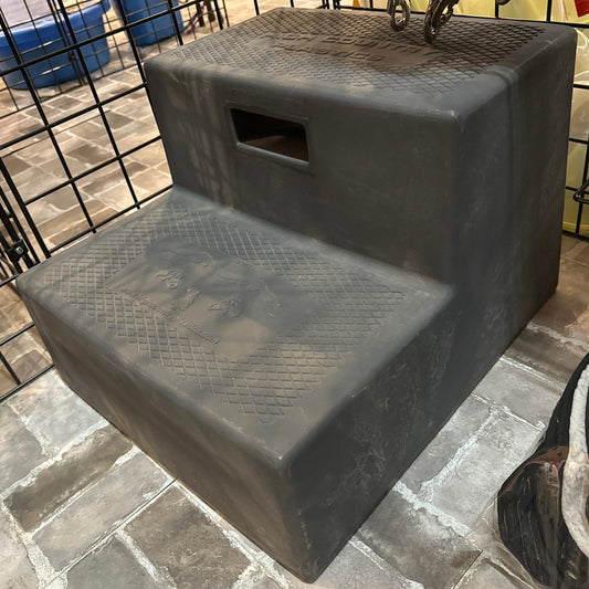 TRAILER ENTRY STEP, 14" GRAY