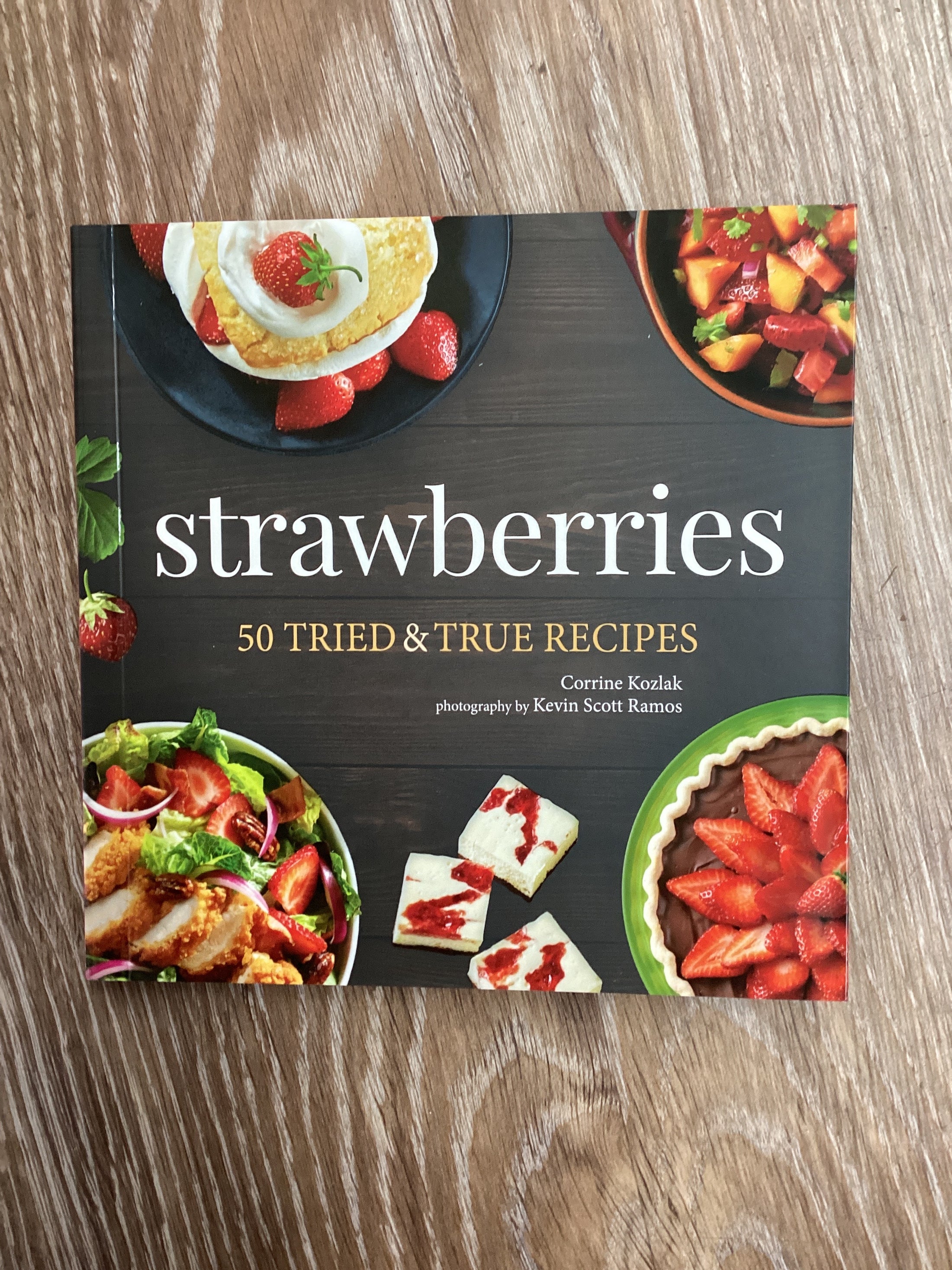 BOOK: STRAWBERRIES COOKBOOK