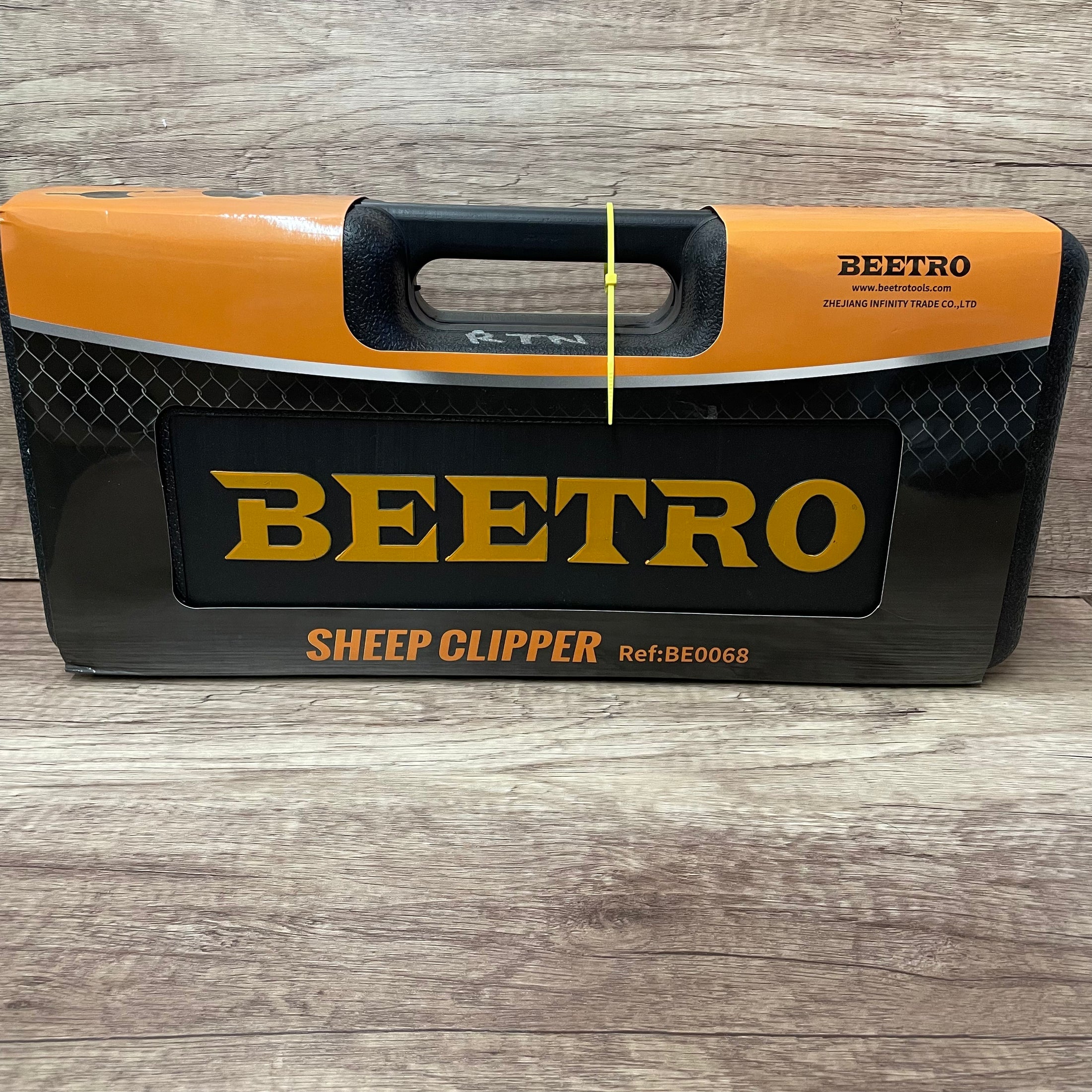 BEETRO SHEEP SHEARS WAREHOUSE RETURN