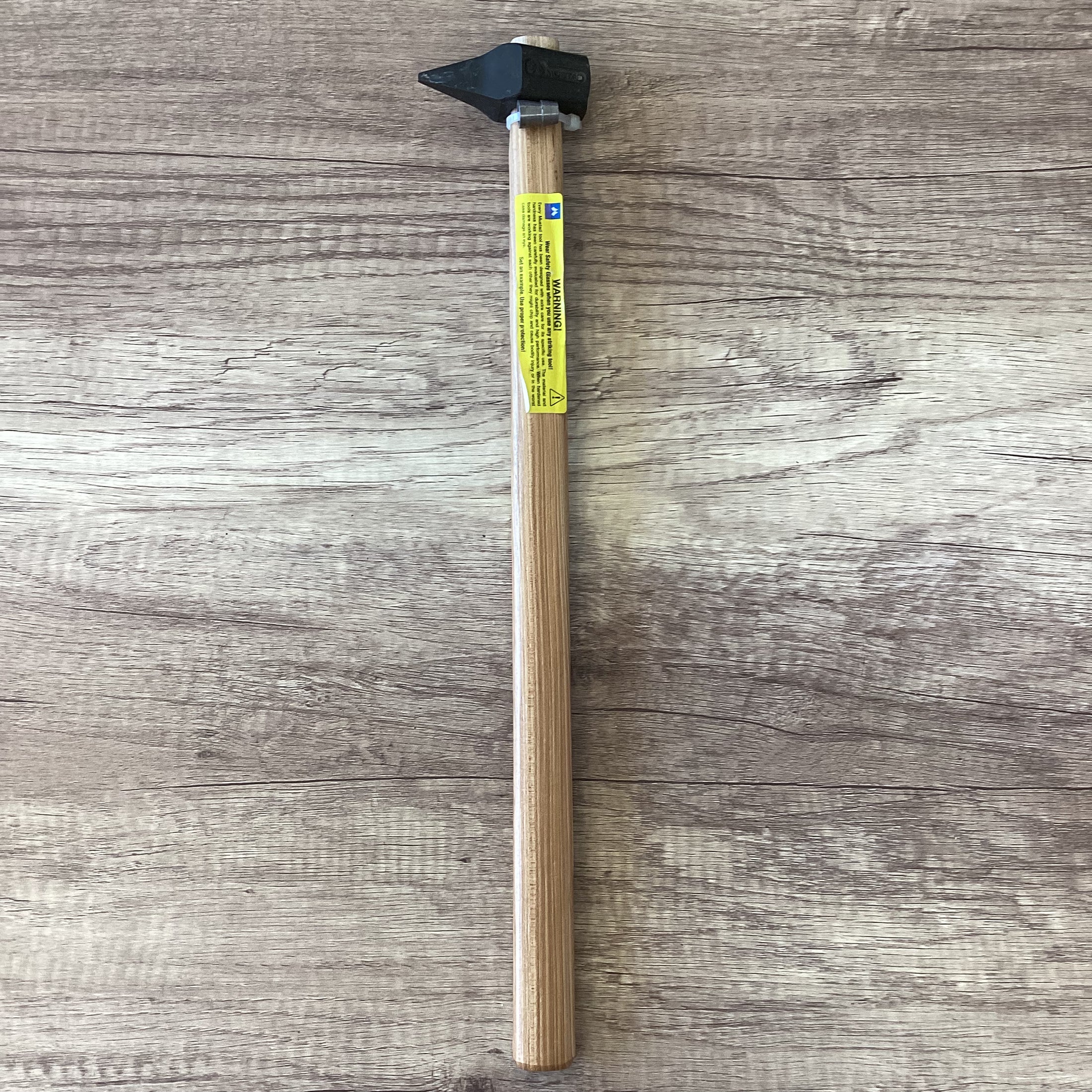 MUSTAD E HEAD FOREPUNCH