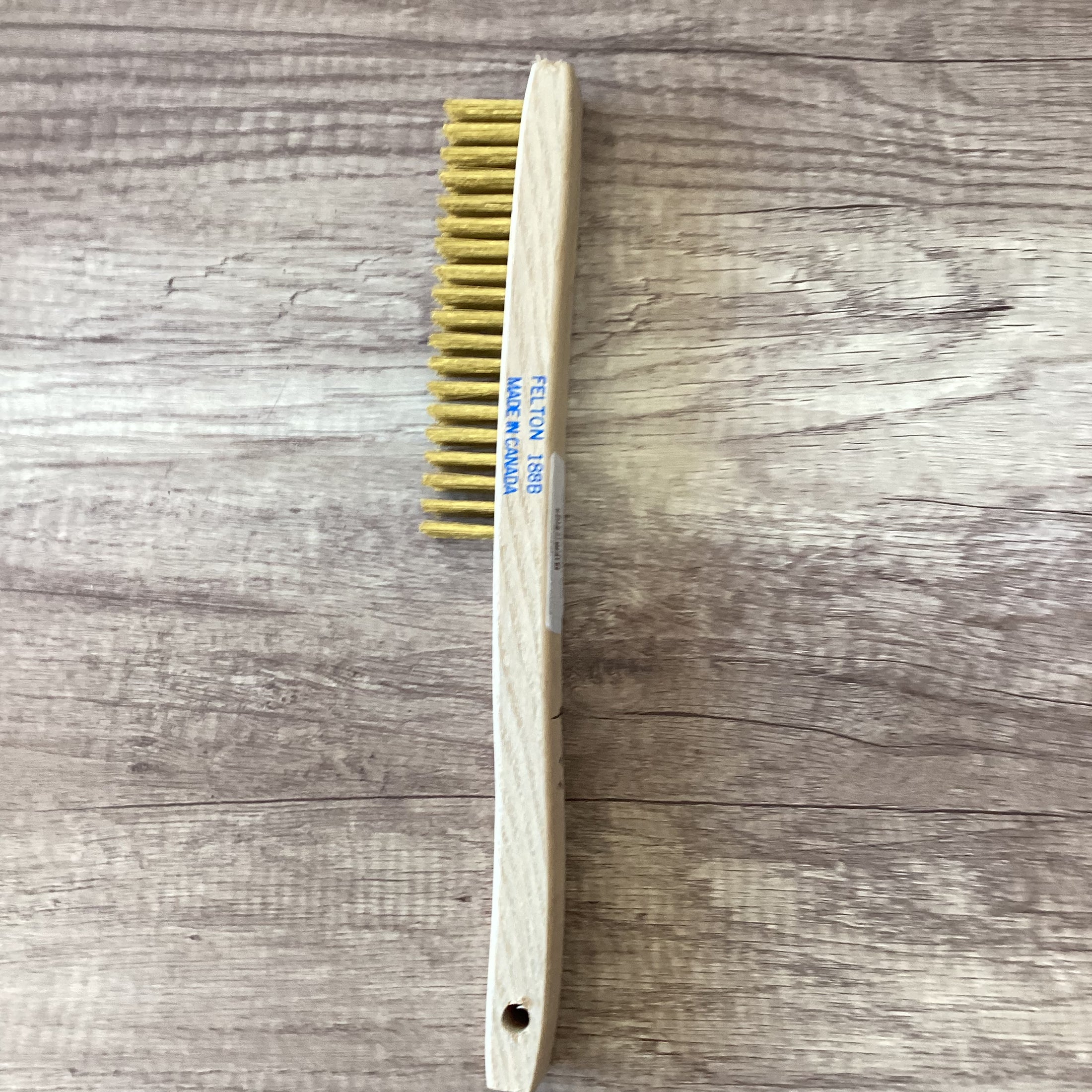 WIRE BRUSH WOOD HANDLE, BRASS